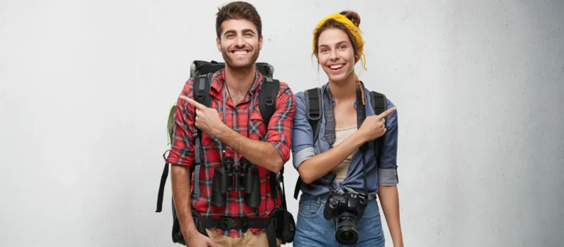 What are the criteria of men and women as they make hotel booking decisions?