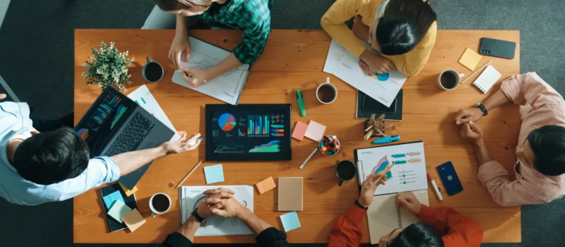 How to build a marketing plan for online travel agencies?