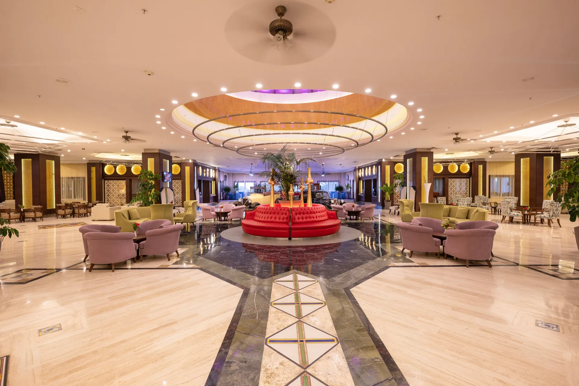 belconti-resort-hotel-lobby-1920